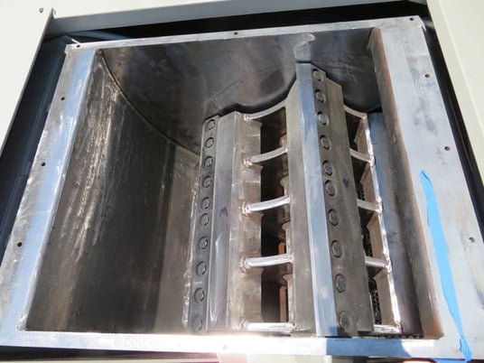 30" x 30" Nelmor #3030HD, granulator, 100 HP, 5 knife rotor w/knife carriers, 2 bed knives, rebuilt - Image 2