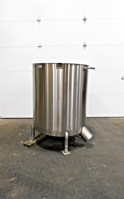125 gallon 304 Stainless Steel open top tank, 33" diameter, 36" straight wall, 6" outlet - Image 1