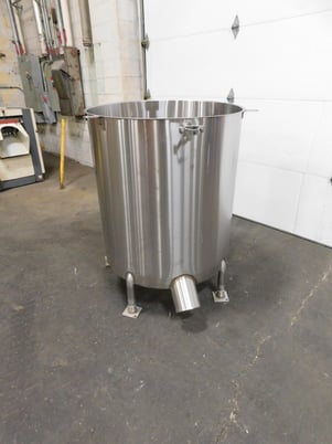 125 gallon 304 Stainless Steel open top tank, 33" diameter, 36" straight wall, 6" outlet - Image 3
