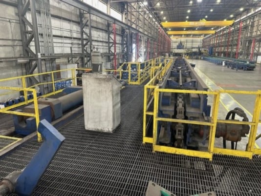 200000 lb. McKay plug draw bench - Image 1