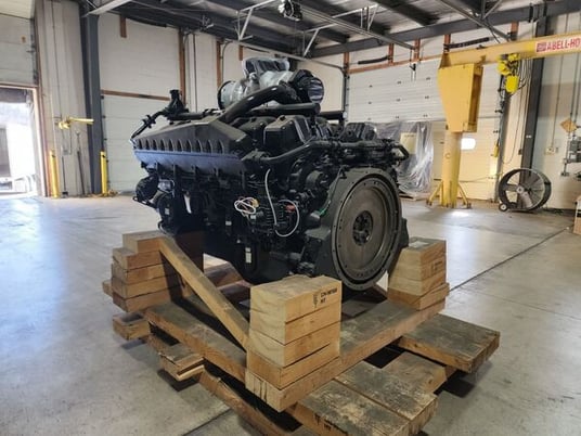 1207 HP Mitsubishi #S12A2-Y1PTA, diesel generator engine, 1800 RPM, new, in stock - Image 6