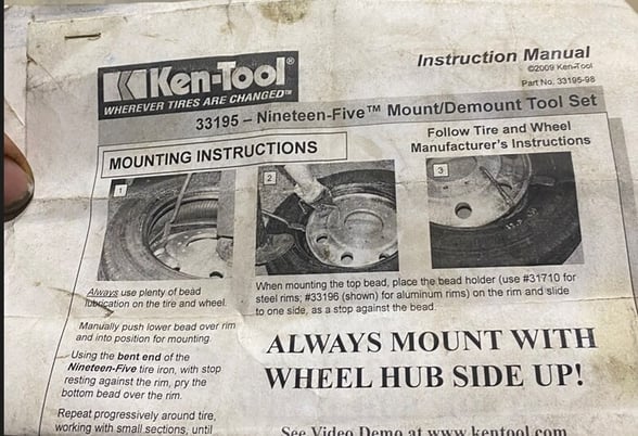 Frontline, Tire Balancing Machine with wheel mount adapters - Image 4