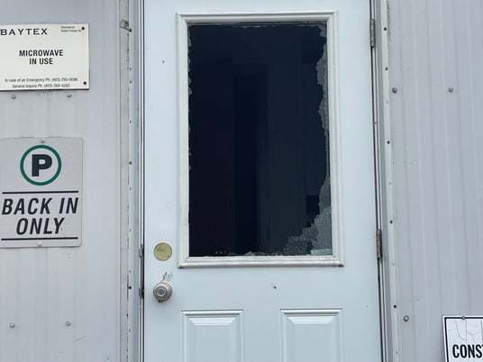 40' x 8' x 8' Office Building with attachments, heated, 1999 - Image 4