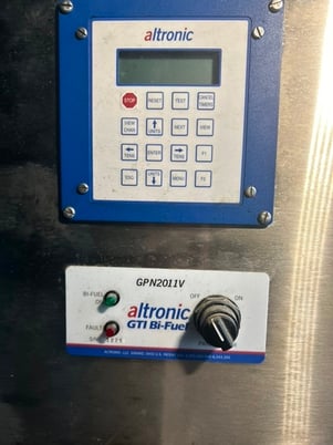 1000 KW Cummins #DQFAD, power module, Tier 2, sound attenuated enclosure, 277/480 Volts, 26 hours, 2013, Call - Image 3