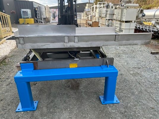 30" wide x 5' long, Cardwell #VC-1659-Vibe-O-Vey, Vibrating Conveyor, 5" depth Feed table, 39" discharge - Image 1