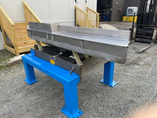 30" wide x 5' long, Cardwell #VC-1659-Vibe-O-Vey, Vibrating Conveyor, 5" depth Feed table, 39" discharge - Image 3