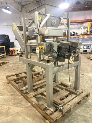 16" wide x 6' long, Meyer #VFII/SF-18-6, SN2132, Stainless Steel Vibratory Feed Conveyor & Hopper, 6" deep - Image 2