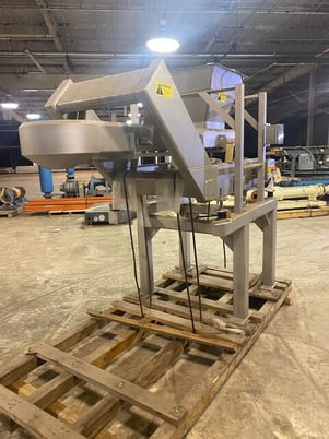 16" wide x 6' long, Meyer #VFII/SF-18-6, SN2132, Stainless Steel Vibratory Feed Conveyor & Hopper, 6" deep - Image 5