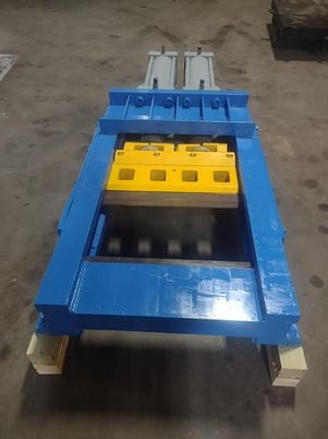 Neilson & Hiebert tail cutter, 15 HP hydraulic package (2 available) - Image 10