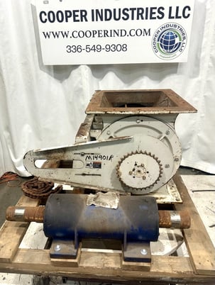 19" Schenck, Mac #MD260, Rotary Airlock, carbon steel, no motor, 19" x 19" inlet/outlet, 26" H inlet to outlet - Image 4