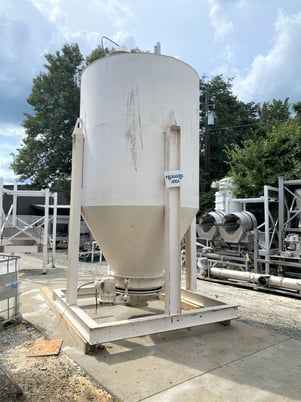 300 cu.ft., Storage Bin, carbon steel, w/36" bin activator, 90" dia. x 96" straight side bin, 12" dia. outlet - Image 1