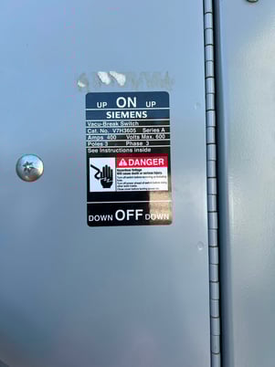 1200 Amps, Siemens #Pioneer Switchgear Main Switch GFI, 277/480 Volts, 3 phase, 4 wire, Nema 3R - Image 4