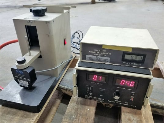 Shore Instrument & Mfg #716, hardness tester - Image 2