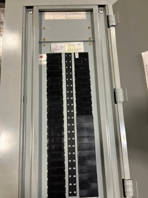 225 Amp. Cutler Hammer, sub panel - Image 2