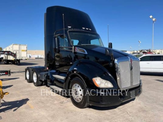 Kenworth (Obsolete) T680, On Highway Truck Engine, 473829 hours, S/N: 1XKYD49X4KJ257677, 2019 - Image 2