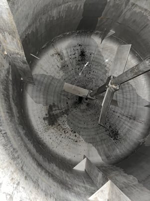 2200 gallon Alloy Fabricators, Stainless Steel jacketed mix tank, dished top & bottom, 1991 - Image 2