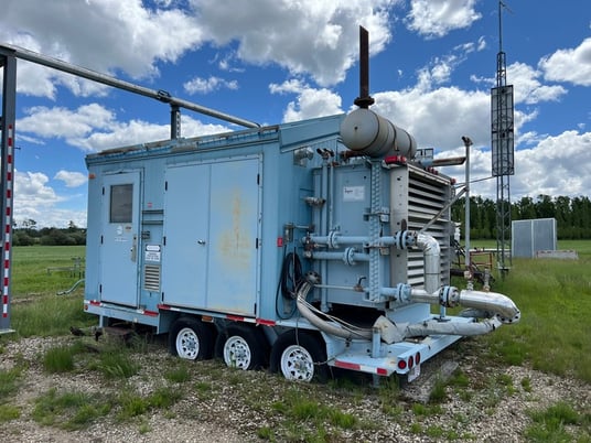 95 HP Geminis #M302, reciprocating compressor, 2-stage, Caterpillar 3304 NG engine, Airtrch cooler, 2000 - Image 1