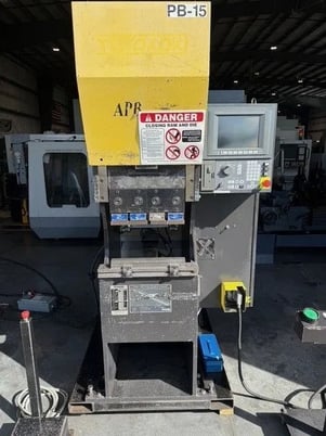 20 Ton, Toyokoki #APB-184U, servo electric CNC press brake, 3.93" stroke, pendant Control - Image 4