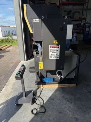 20 Ton, Toyokoki #APB-184U, servo electric CNC press brake, 3.93" stroke, pendant Control - Image 7