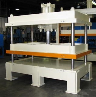 118 Ton, 80" x 54", down-acting, 4-post, 28" daylight, 17.5" stroke, 23" work height, #1857 - Image 1