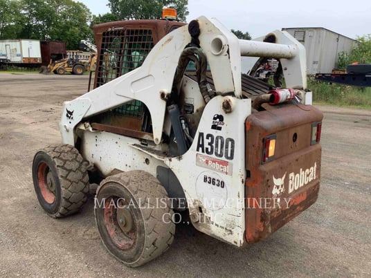 Bobcat A300, Skid Steer Loader, 9814 hours, S/N: 539912121, 2008 - Image 4