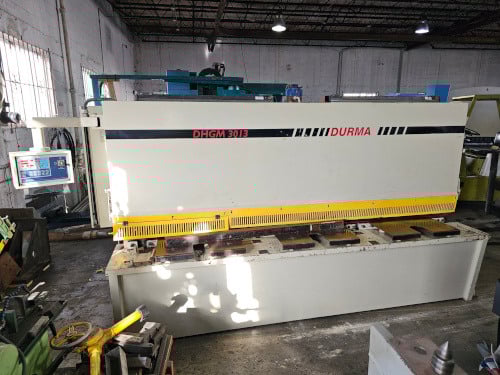 1/4" x 10' Durma #DHGM-3013, Hydraulic Shear, 72" squaring arm, 39" Back Gauge, ENC100 controller, 40 HP, 2005 - Image 1