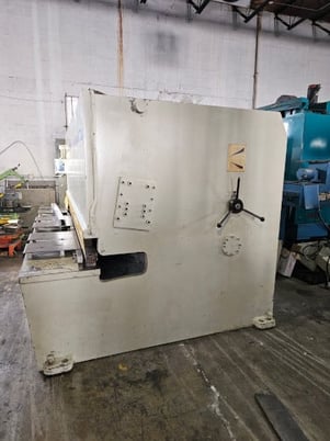 1/4" x 10' Durma #DHGM-3013, Hydraulic Shear, 72" squaring arm, 39" Back Gauge, ENC100 controller, 40 HP, 2005 - Image 4