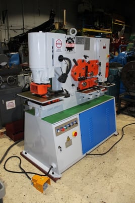 4.72" x 4.72" x 2/4" Hoston #HIW-60, Dual Station Iron Worker, 66 Ton, 3.15" ram stroke, 11.81" throat depth - Image 1