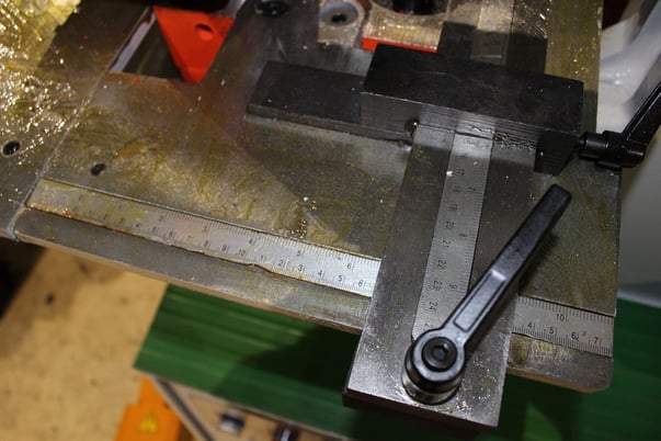 4.72" x 4.72" x 2/4" Hoston #HIW-60, Dual Station Iron Worker, 66 Ton, 3.15" ram stroke, 11.81" throat depth - Image 9