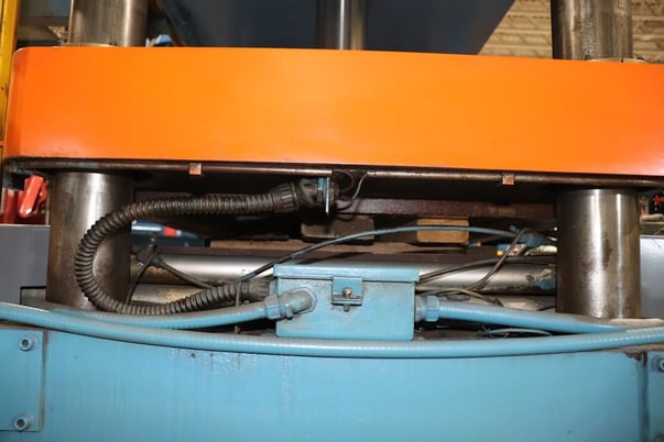 100 Ton, Central Engineering #M518-00, 4-Post Die Trim Press, 32" x 32" Bed, 40" width x 21.5" centers - Image 7