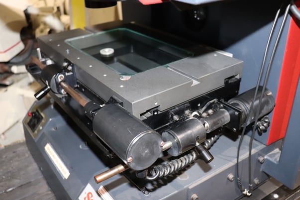 15" Starrett Sigma #VB-360, Optical Comparator, 15.5" x 9" motorized table, 10" x 6" port window, 115 V - Image 5