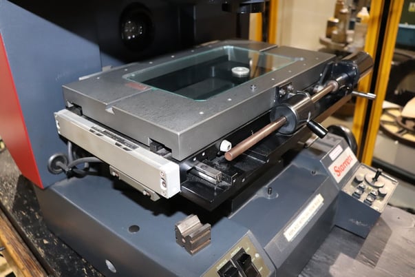 15" Starrett Sigma #VB-360, Optical Comparator, 15.5" x 9" motorized table, 10" x 6" port window, 115 V - Image 8