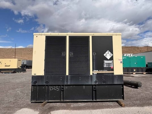 300 KW Kohler #300REOZDD, diesel generator set, weather enclosure, 480 Volts, 3 phase, 360 hours, 2008 - Image 1
