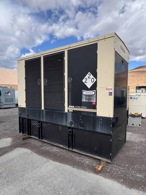 300 KW Kohler #300REOZDD, diesel generator set, weather enclosure, 480 Volts, 3 phase, 360 hours, 2008 - Image 2