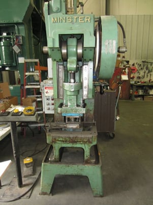 32 Ton, Minster #B1-32, 1-1/2" stroke, 10-3/4" Shut Height, S/N 13556, remanufactured, STK# 1130 - Image 1