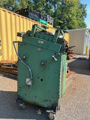 15" x .15" Rowe #B-15, motorized straightener, S/N 8981, STK# 1560 - Image 1