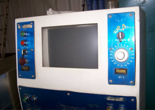 Technicut Waterjet table & Flow systems pump complete - Image 2