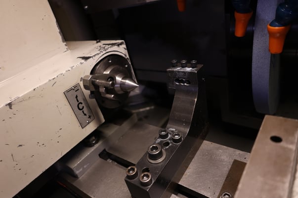 Sheffield #TF1004, cylindrical grinder, Fanuc 21iT, 2000 - Image 5