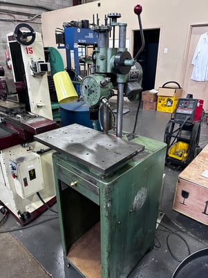 6 Spindle Burgmaster, turret drill, drill chucks, tapping head, automatic indexing turret - Image 1