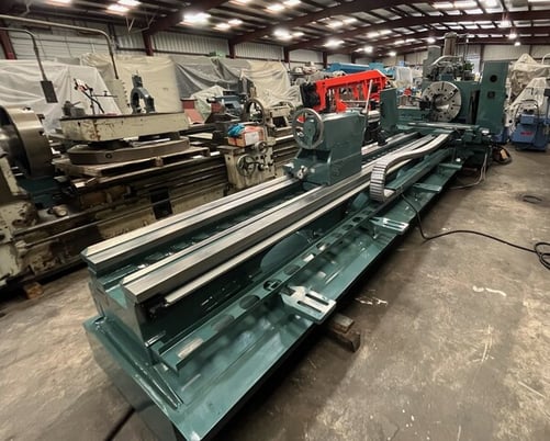 35" x 120" Vantage #PA3512U, 12.5" hole, 400 RPM, 4-jaw 28" chuck, 40 HP, taper, DRO' s, chip conveyor, 2008 - Image 6