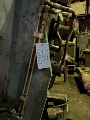 Stahl, permenant molding machine with 36" x 46" platen, hydraulic system and controls - Image 2