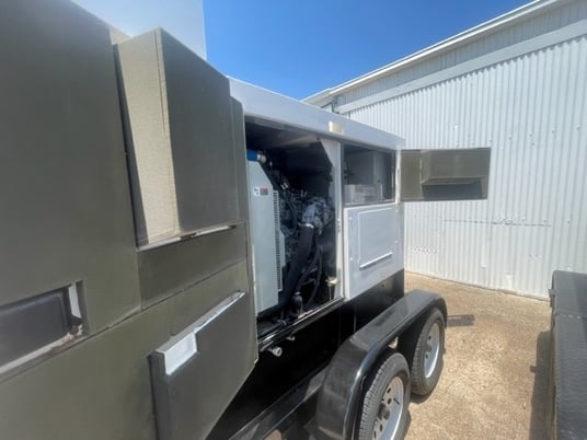 56 KW Multiquip #DCA70SSIU4f, diesel generator, sound attenuated enclosure, trailer tank, 240/480 Volts, 6843 - Image 4