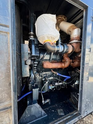 1050 KW Detroit Diesel #12V14, diesel generator, weatherproof enclosure, 277/480 Volts, 0.8 PF, 1800 RPM - Image 2