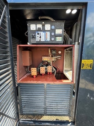 1050 KW Detroit Diesel #12V14, diesel generator, weatherproof enclosure, 277/480 Volts, 0.8 PF, 1800 RPM - Image 8