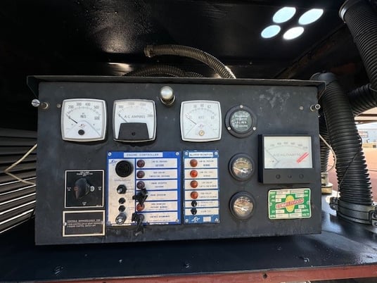 1050 KW Detroit Diesel #12V14, diesel generator, weatherproof enclosure, 277/480 Volts, 0.8 PF, 1800 RPM - Image 9