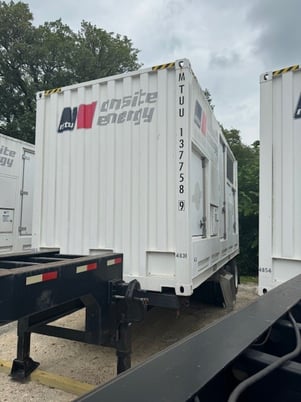 550 KW Mtu Onsite Energy #12V1600B40S, diesel towable rental generator, sound attenuated enclosure, 4410 - Image 2