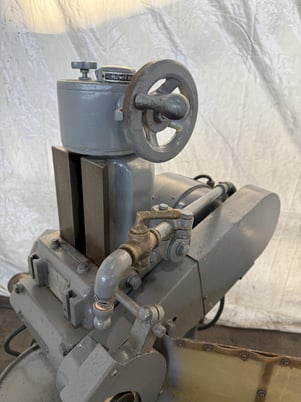 Brown & Sharpe Cyclindrical Grinder - Image 5