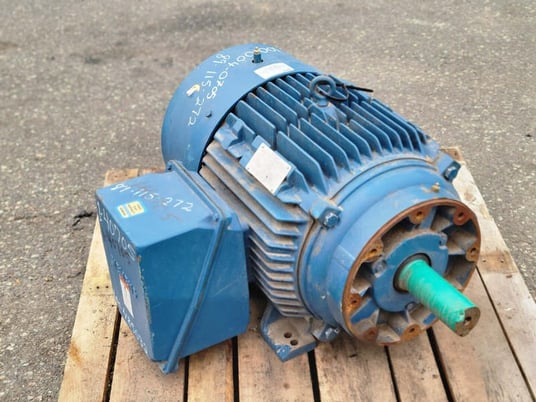 60 HP 1775 RPM Siemens RGZESD, Frame 364T, TEFC, premium efficiency, 575 Volts - Image 1