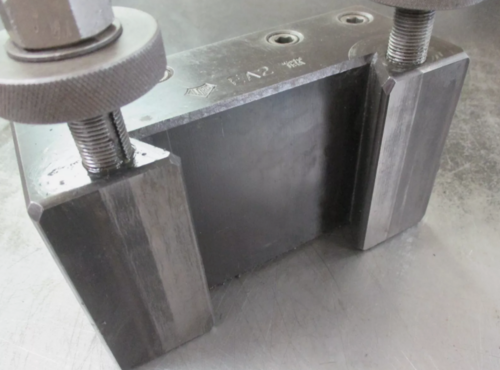 Aloris #EA Style Tool Post with EA2 V-Groove Quick Change lathe tool holder (YMC) - Image 10