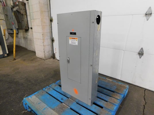 400 Amp. Kinney Electrical, 306390, panelboard, 120/208 Volts, 3 phase, 4-wire - Image 3